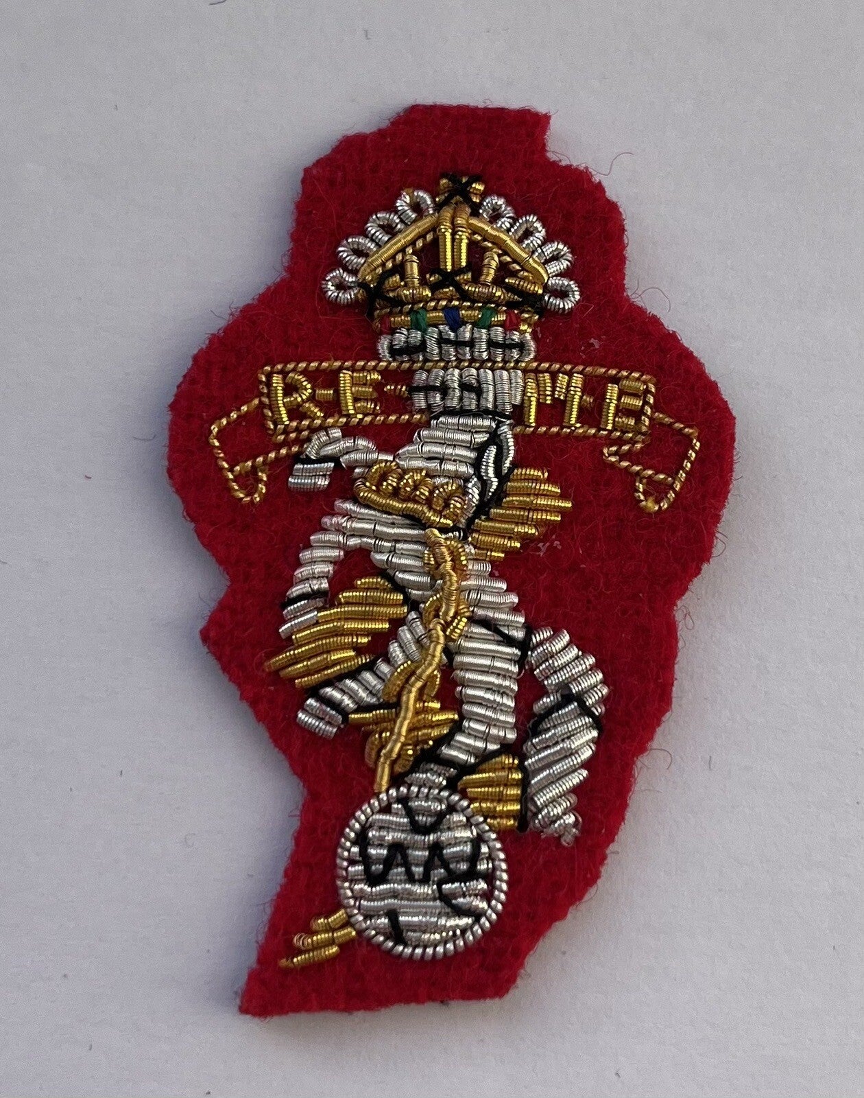 REME Officer,s Cap Badge, Beret/Hat/side cap Hand Embroidered With King’s Crown