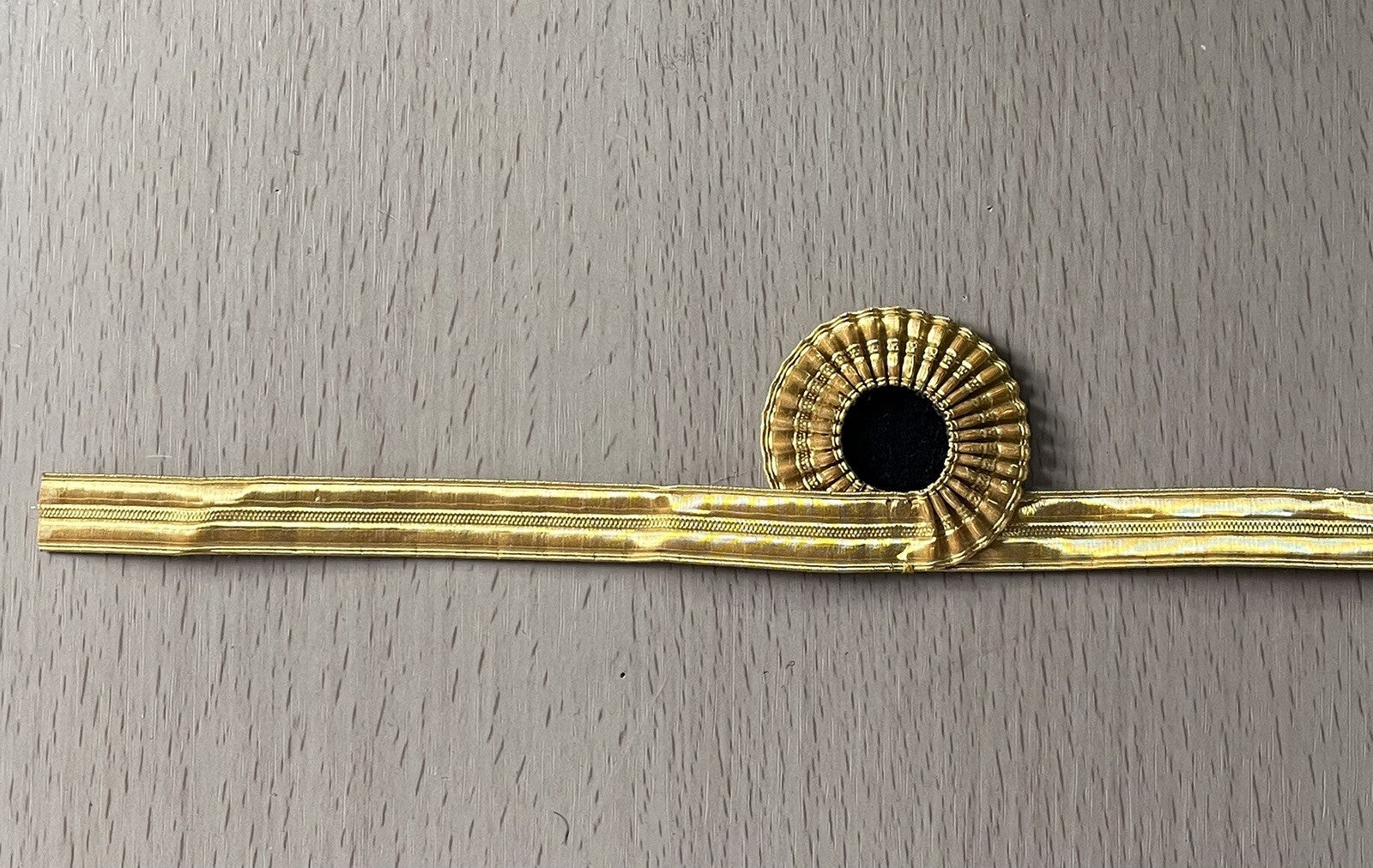 Royal Navy Cuff Curls Gold RN Sub Lieutenant ( Pair )